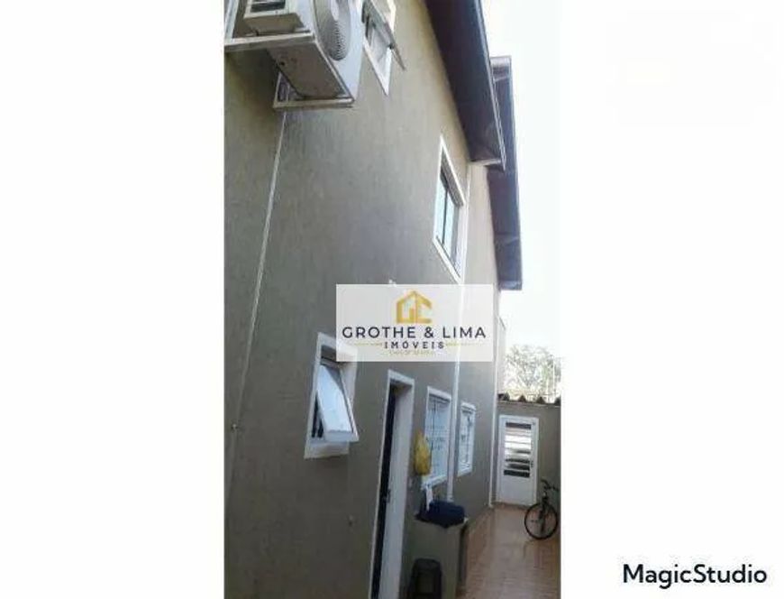 Sobrado com 3 dormitórios à venda, 160 m² por R$ 425.000,00 - Parque Senhor do Bonfim - Taubaté/SP
