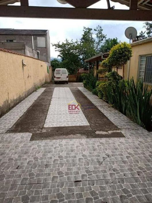 Casa com 6 dormitórios à venda, 460 m² por R$ 1.400.000,00 - Quiririm - Taubaté/SP