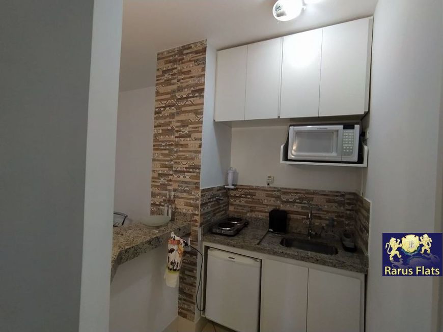 Flat para alugar no Itaim Bibi - Edifício Golden Tower - Cód. ZYB02544
