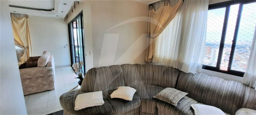 Apartamento de alto padrão com 3 suítes e 3 vagas na Vila Maria Alta