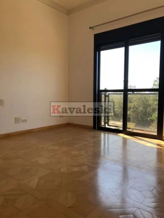 APARTAMENTO COM 310 METROS DE ÁREA ACLIMAÇÃO .