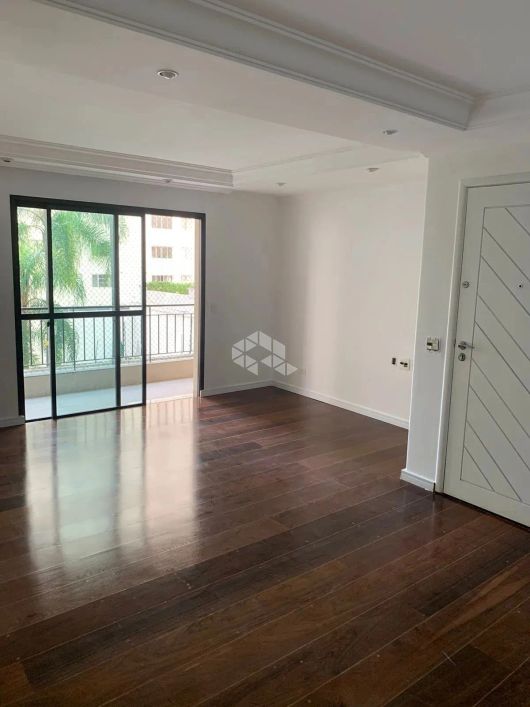 Apartamento à venda em SP, Indianópolis. 3 quartos, 1 suíte, 2 salas, 1 terraço, 3 banheiros, armári