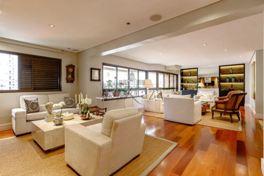 Apartamento - Edifício Jardim de Giverny - Itaim Bibi - 2 Dormitórios Suítes - 195m².