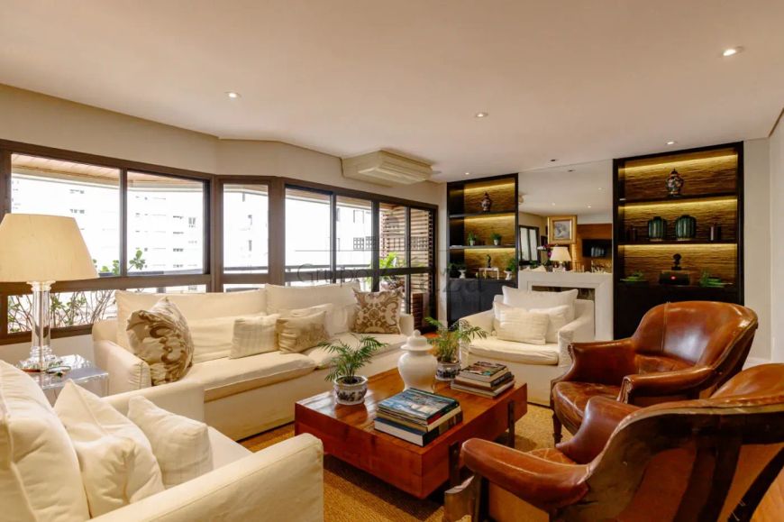 Apartamento - Edifício Jardim de Giverny - Itaim Bibi - 2 Dormitórios Suítes - 195m².