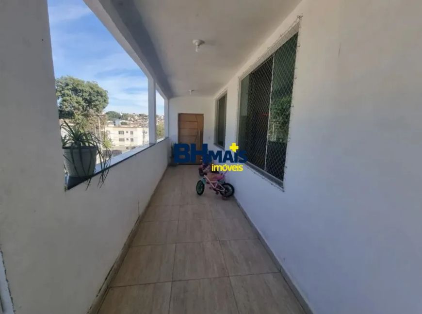 Vende-se Casa com 6 quartos 4 banheiros 6 vagas no Bairro Alipio de Melo