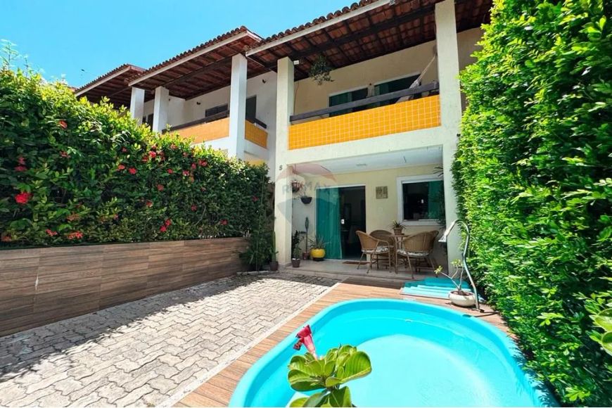 Casa village em condomínio a venda em Abrantes, próximo ao Busca Vida.