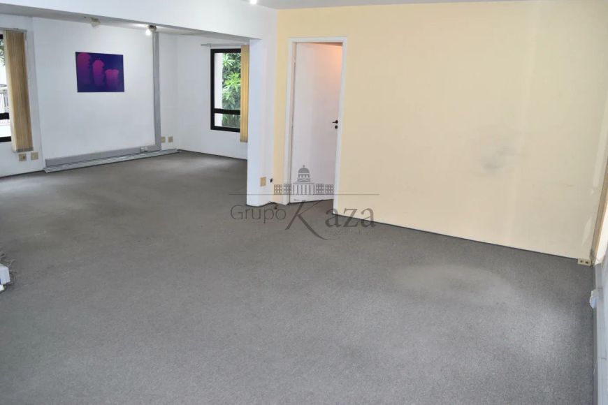 Conjunto Comercial - Jardim América - 80m².