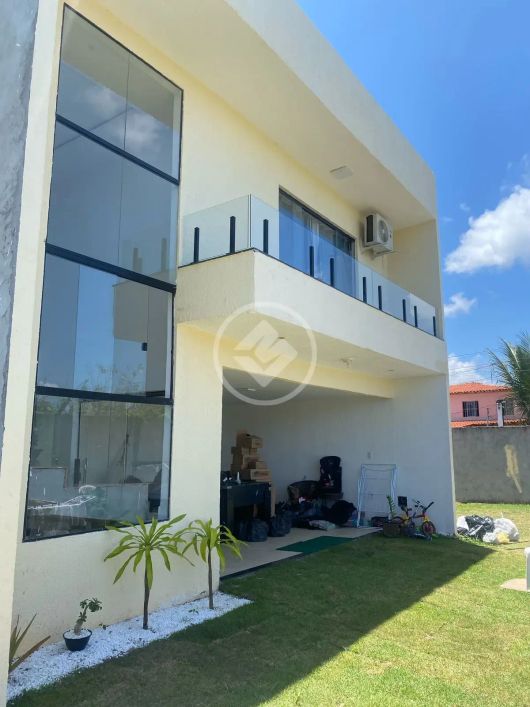 CASA A VENDA GUARAJUBA codigo: 58178