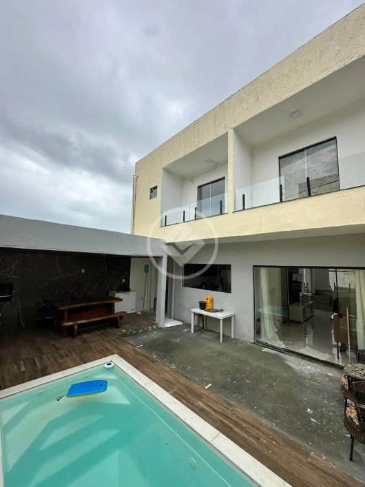 CASA A VENDA GUARAJUBA codigo: 58178