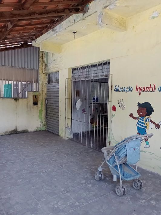 Imóvel para venda tem 300 metros quadrados com 3 quartos em Gravatá - Camaçari - BA