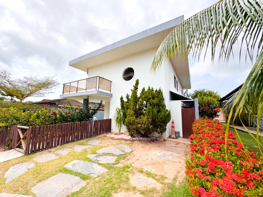 Casa a venda com 325 m² em condomínio fechado, com 5 quartos e piscina privativa. Condomínio Maanaim