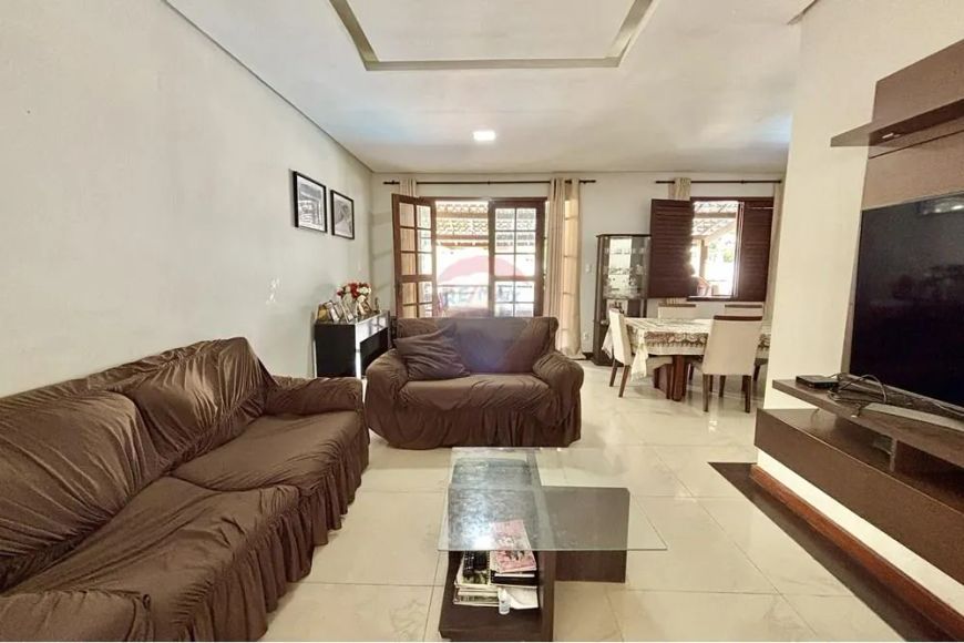 "Viva no Paraíso: Casa de Luxo em Recreio Ipitanga"