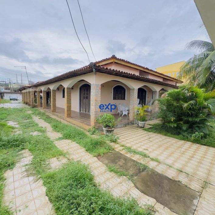 Casa em Terreno Espaçoso de 1000m² em Arembepe!!