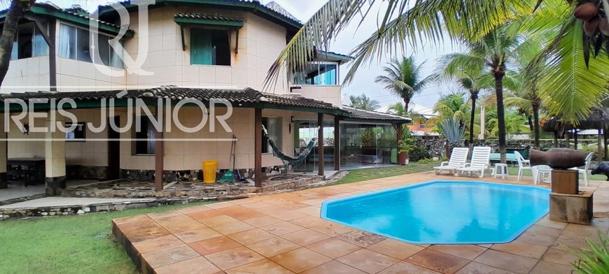 PÉ NA AREIA com 630 m² de terreno.