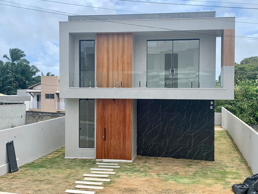 Casa de condomínio para venda tem 200 metros quadrados com 4 quartos