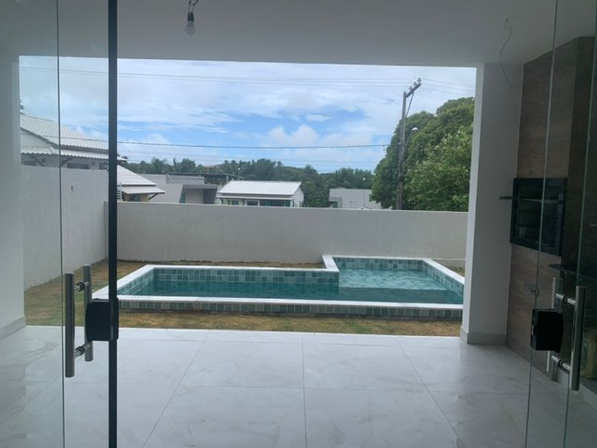 Casa de condomínio sobrado para venda possui 200 metros quadrados com 4 quartos