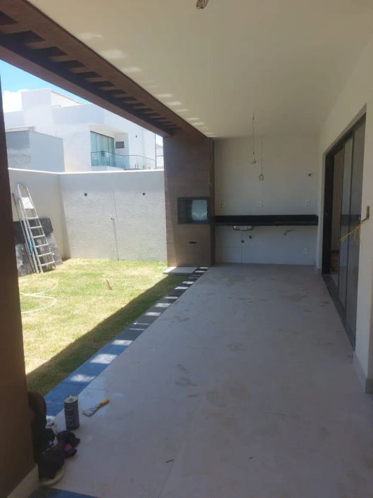 Imóvel para venda possui 156 metros quadrados com 4 quartos