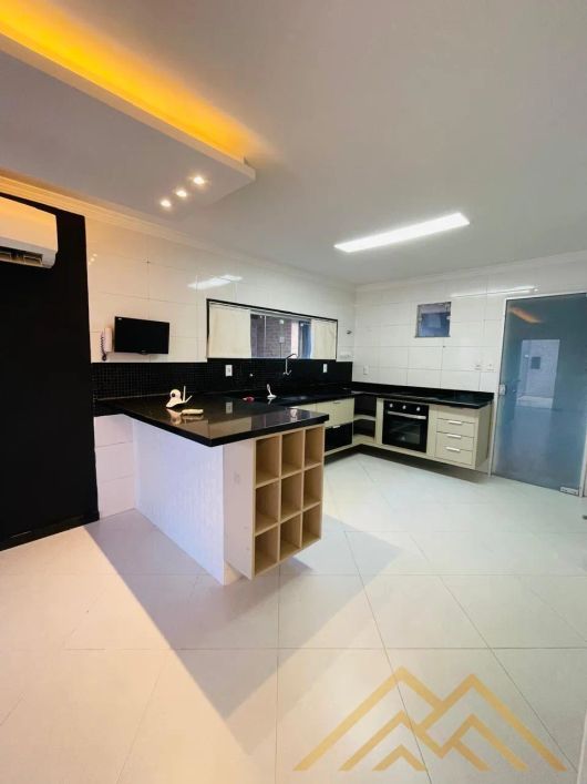 Casa com 4 quartos, 240m², à venda em Camaçari, Parque das Dunas (Abrantes)
