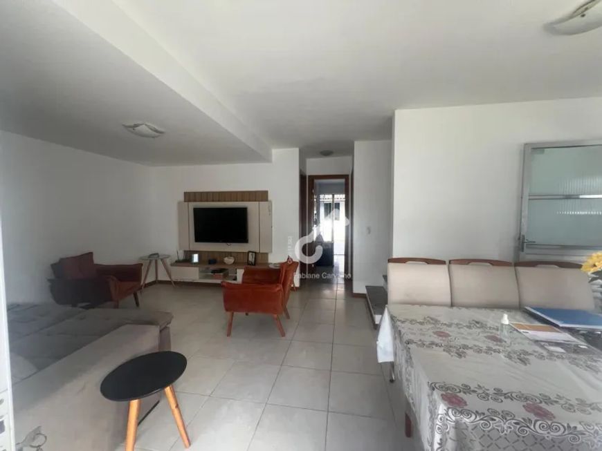 PORTO DO SOL, Abrantes. Duplex PRONTO PARA MORAR com 4 quartos sendo 2 suítes e 1 suíte térrea e 1 s