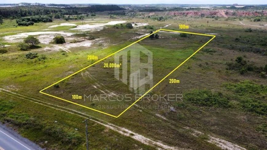 CAMAÇARI - TERRENO com 20.000m³ plano, de frente para a pista da Avenida Jorge Amado. Ideal para log