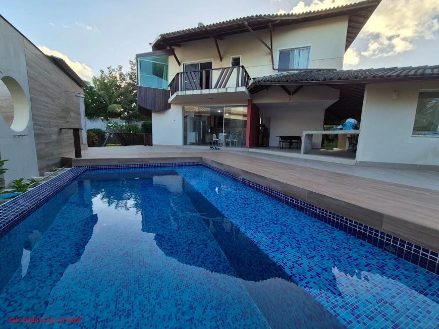 Excelente casa 4 quartos, terreno amplo, Área Gourmet e piscina, Busca Vida, Camaçari, BA.