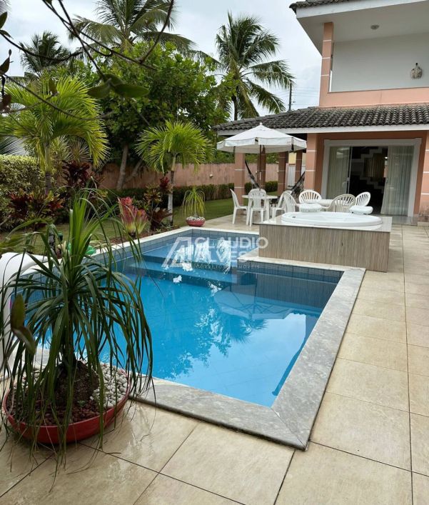 CASA COM 4 QUARTOS SENDO 3 SUÍTES EM BARRA DO JACUIPE (LINHA VERDE)