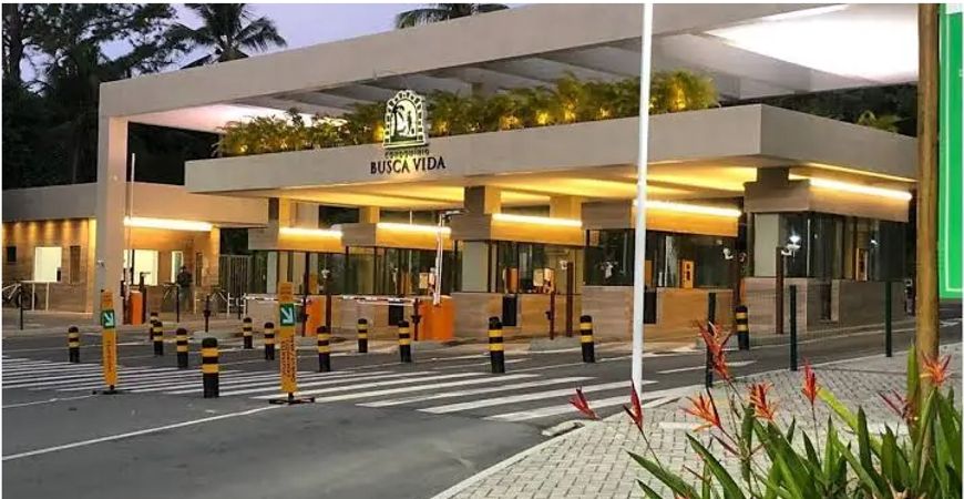 Lote/Terreno para venda possui 2760 metros quadrados em Abrantes - Camaçari - Bahia