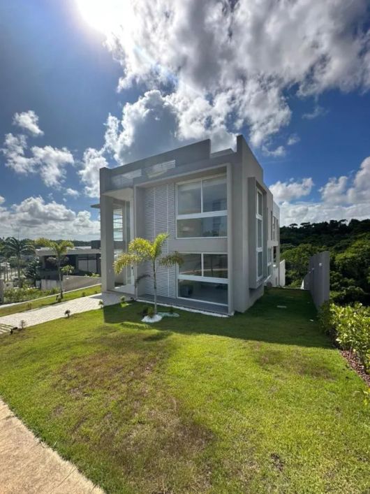 Casa para Venda em Camaçari, Abrantes, 6 dormitórios, 6 suítes, 8 banheiros, 8 vagas