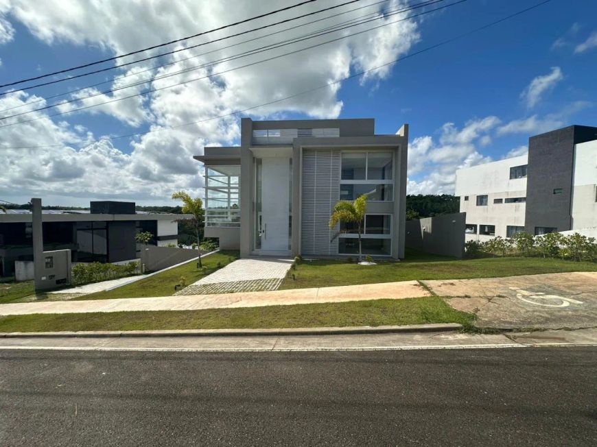 Casa para Venda em Camaçari, Abrantes, 6 dormitórios, 6 suítes, 8 banheiros, 8 vagas