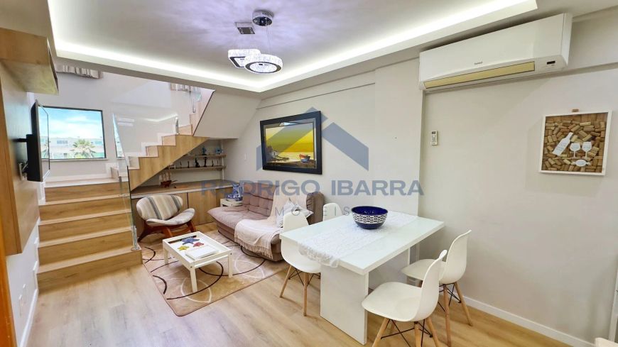 Apartamento Cobertura 3/4 em GUARAJUBA, Camaçari/BA