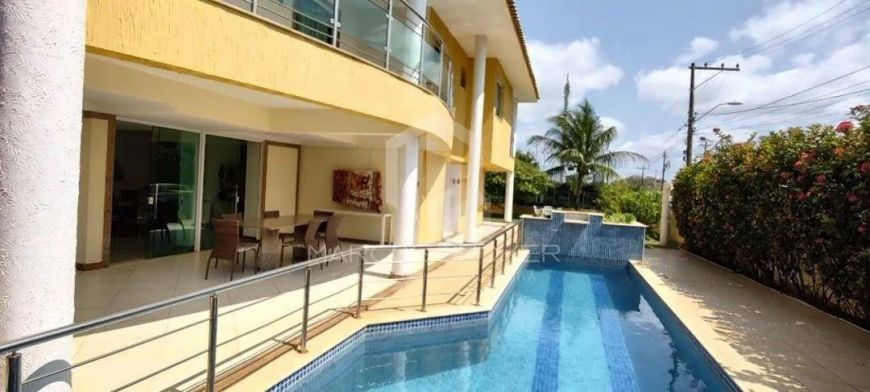 Casa em Guarajuba, Litoral Norte da Bahia há dois minutos da praia andando.