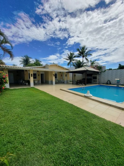 CASA Á VENDA EM GUARAJUBA NO CONDOMINIO SOL DO LADO DO VILA GALE COM 5 QUARTOS SENDO 3 SUITES