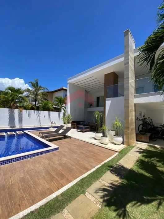 Casa para Venda em Camaçari, Guarajuba (Monte Gordo), 5 dormitórios, 5 suítes, 8 banheiros, 3 vagas