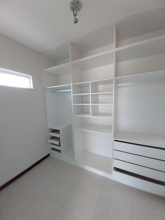 Casa de condomínio sobrado para venda com 450 metros quadrados com 4 quartos