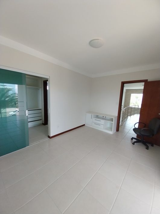 Casa de condomínio sobrado para venda com 450 metros quadrados com 4 quartos