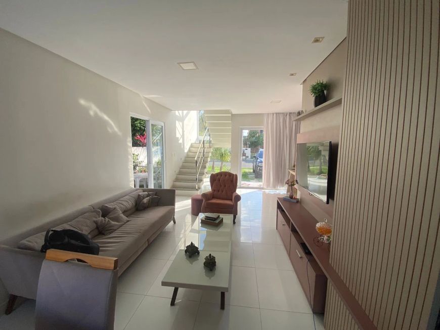 Cód. 581 Abrantes Casa com 4 suítes Reformada com Jardim