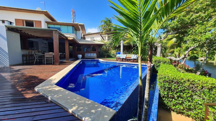 Casa Super Luxo 4 suítes 400m² Mobiliada Vende em Busca Vida