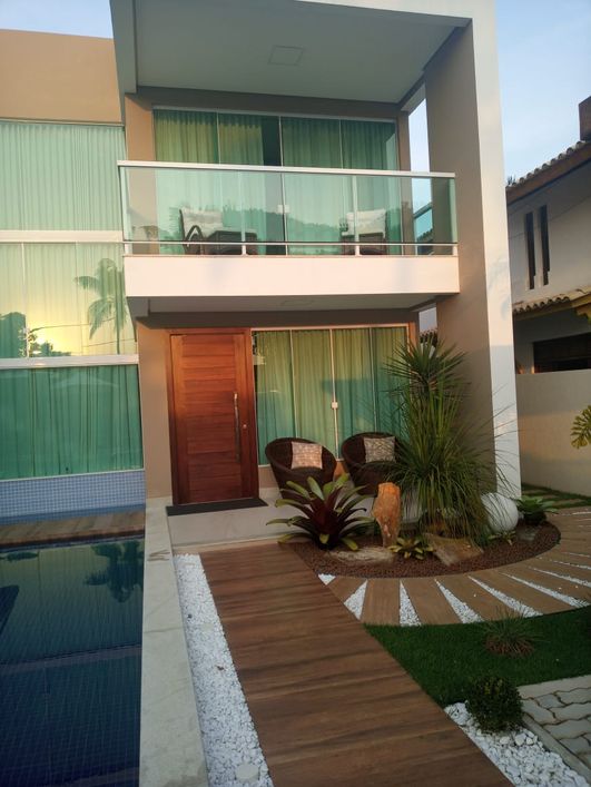 Excelente casapara venda possui 355 metros quadrados com 6 quartos em Guarajuba