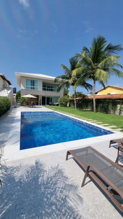 Casa a venda em guarajuba com 6 suites mobiliada no condominio dos corais