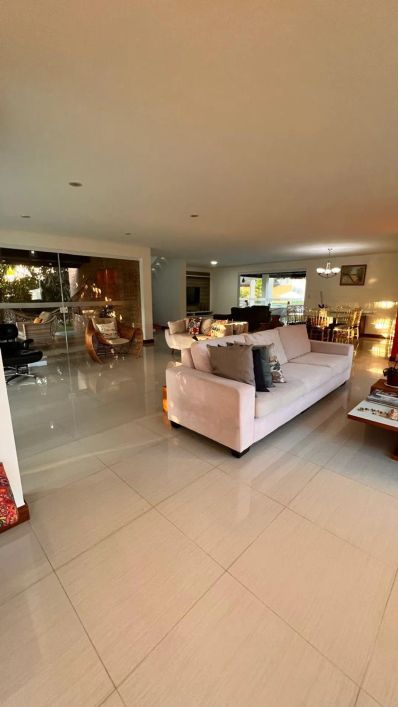 Vendo Casa 5/4 Busca Vida Área Verde Piscina R$ 1.850.000