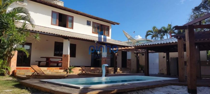 Casa para Venda em Camaçari, Guarajuba (Monte Gordo), 6 dormitórios, 3 suítes, 5 banheiros, 1 vaga