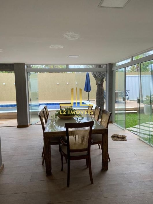 Casa Duplex 4 suítes Porteira Fechada Pé na areia em Jauá R$ 2.680.000,00