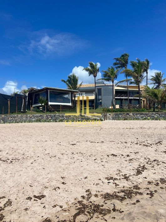 Casa Duplex 4 suítes Porteira Fechada Pé na areia em Jauá R$ 2.680.000,00