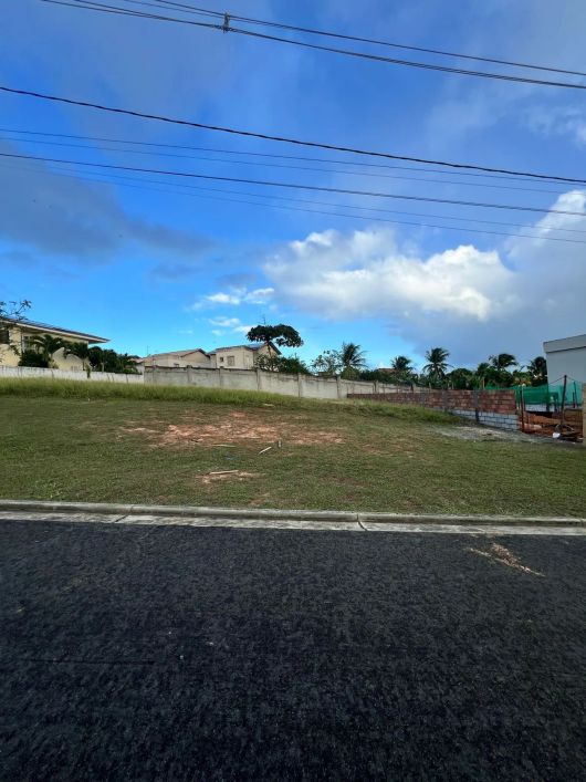 Terreno em Alphaville Litoral Norte 1