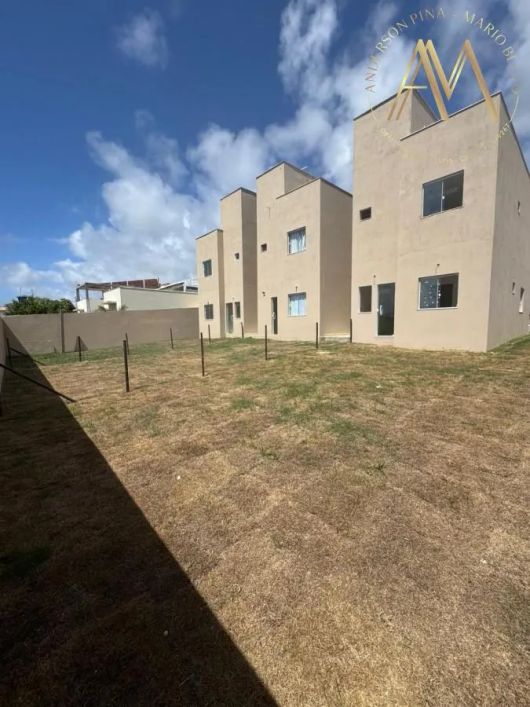 Village para Venda em Camaçari, Barra do Jacuípe, 3 dormitórios, 2 suítes, 3 banheiros, 2 vagas