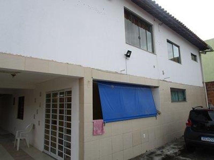 EXCELENTE Sobrado para venda com 347 metros quadrados com 3 quartos