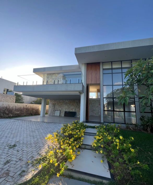 Excelente casa, 5 suítes, estilo moderno, em Busca Vida!
