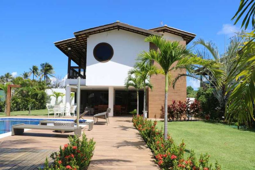 CASA 5 SUÍTES EM 280M², EM GUARAJUBA - BAHIA