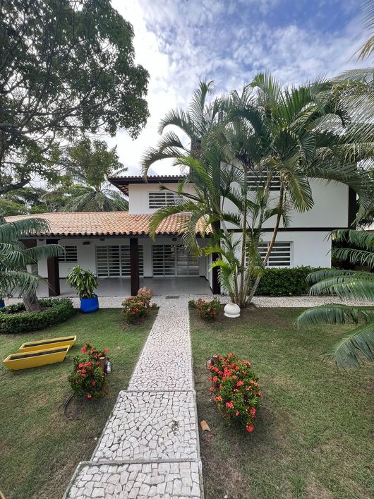 Casa 5/4 em Busca Ville, com piscina privativa Busca Vida - Camacari/BA