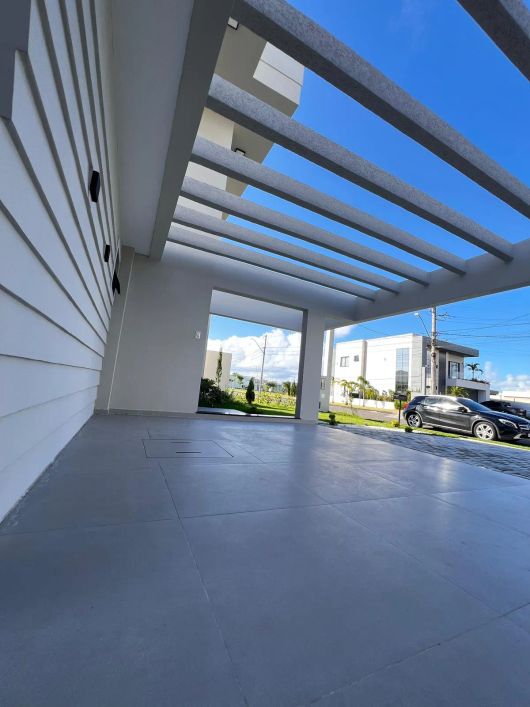 Imóvel para venda com 221 metros quadrados com 4 quartos em Centro - Camaçari - BA